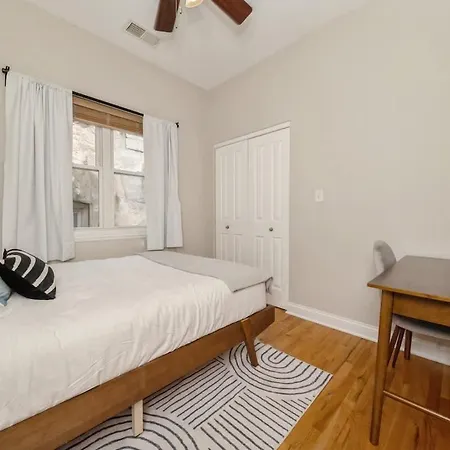 Apartment Modern Comfort In Tri-taylor *