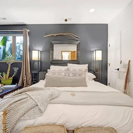 Holiday home Designer Smart Home Chicago *
