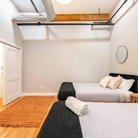 Apartment 503loft 5 Bed 2 Ba Downtown Loft - Sleeps 8 *