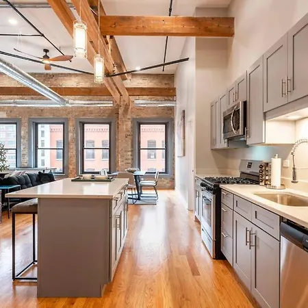 503loft 5 Bed 2 Ba Downtown Loft - Sleeps 8 Apartment