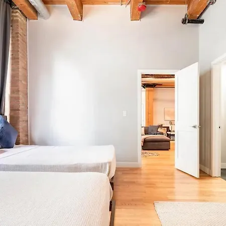 Apartment 201loft Downtown Spacious Loft Sleeps 10 Chicago