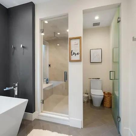 Stunning 5br In Heart Of With 2 Rooftops Chicago
