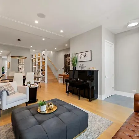 Stunning 5br In Heart Of With 2 Rooftops * Chicago