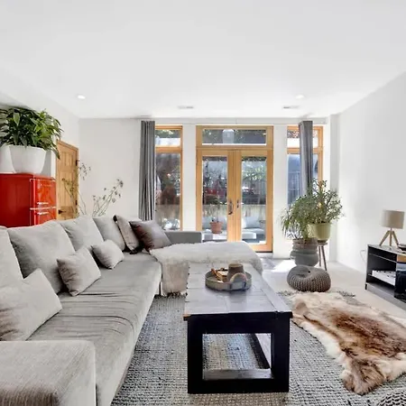 Holiday home Designer Smart Chicago