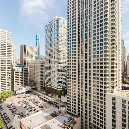 Blueground River North Pool Doorman Wd Chi-1092 Apartment