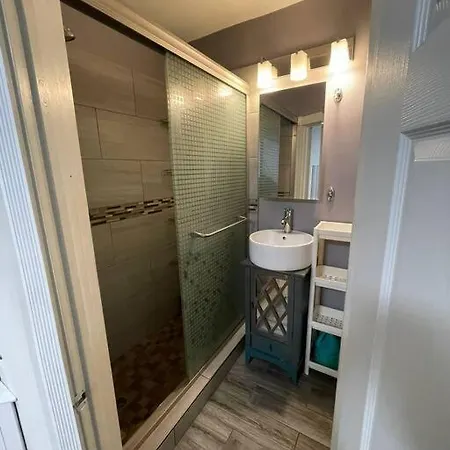 Apartment Charming Pullman Retreat & Modern Comfort Awaits Chicago
