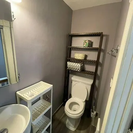 Charming Pullman Retreat & Modern Comfort Awaits * Chicago