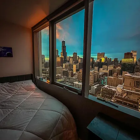 Hotel Nvcll Chicago