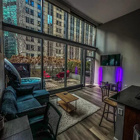 Nvcll Hotel
