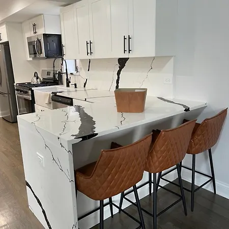 Spiraled Vibes Apartment Chicago