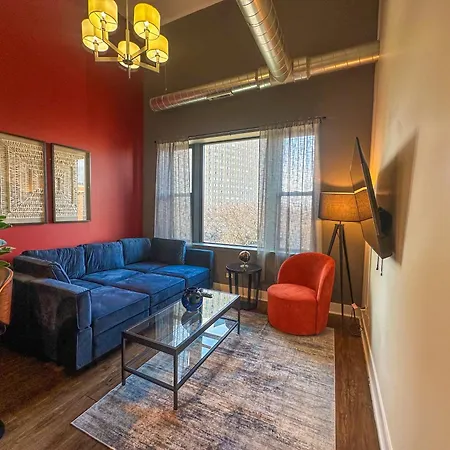 Cozy 420-friendly 3br Modern With Optional Parking Near Mccormick Place, Museum Campus And Soldier Field Apartment *