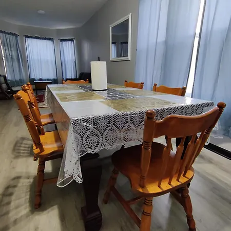 Lightning Apartment's Respectful Area With The Visitors