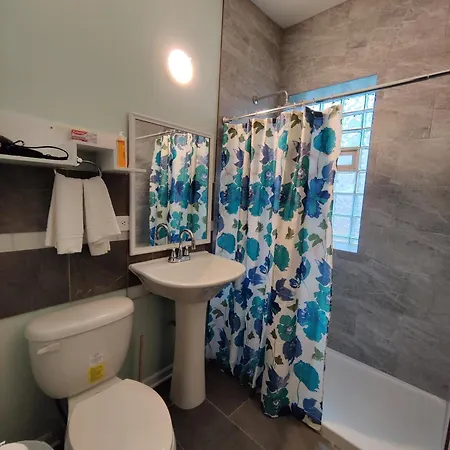 Lightning Apartment's Respectful Area With The Visitors Apartment *