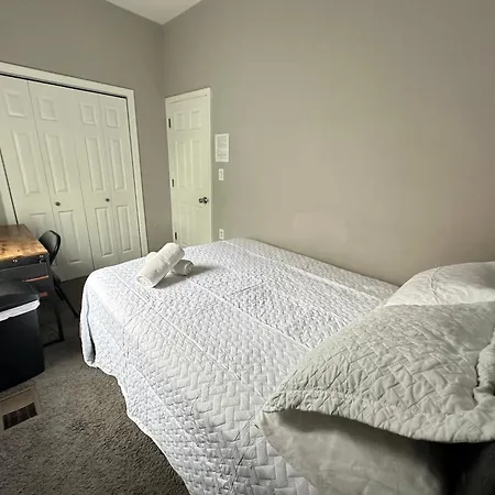 Homestay Wonderful Close To Downtown - Free Parking Chicago