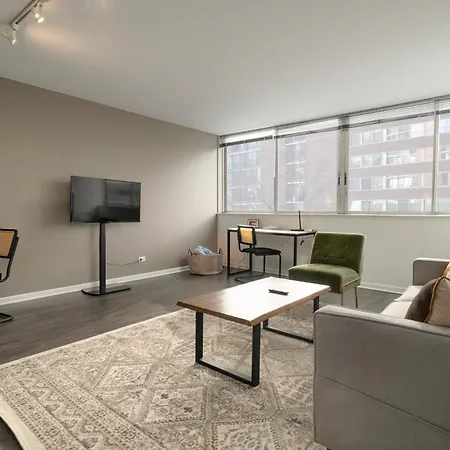 Medical District 1br With Pool And Gym Chi30 Apartment Chicago