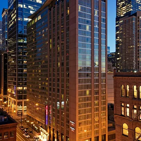 By Marriott Downtown/river North 3*