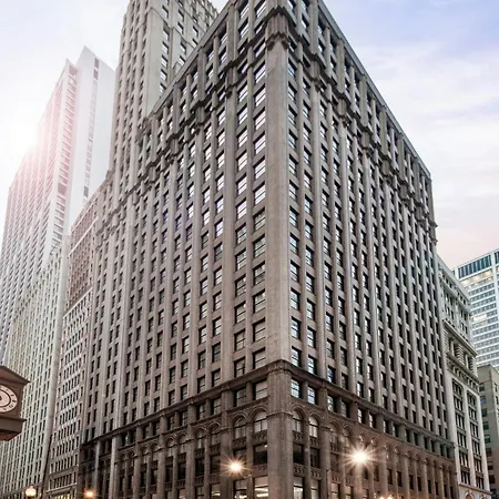 By Marriott Downtown/loop Chicago