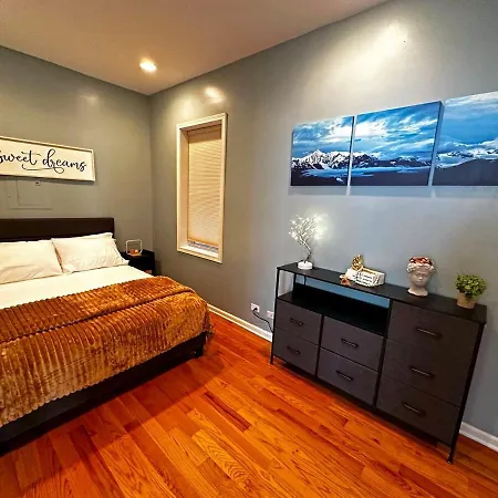 Spacious And Modern 3bd 2ba Home- Garage Parking! Apartment