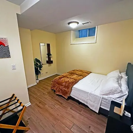 Apartment Spacious And Modern 3bd 2ba Home- Garage Parking!