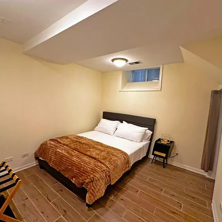 Spacious And Modern 3bd 2ba Home- Garage Parking! Apartment