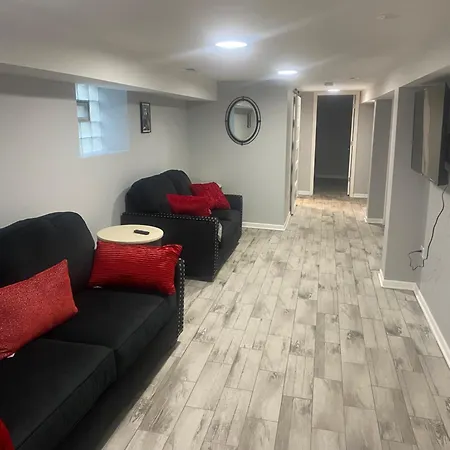 Holiday home Charming 5 Bedrooms 2 Bathrooms