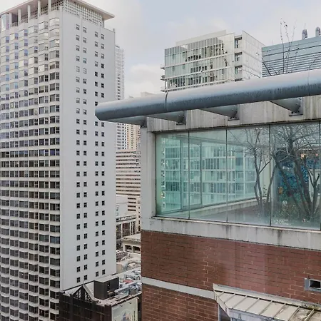 Blueground River North Rooftop Pool Nr Mart Chi-1131 Chicago