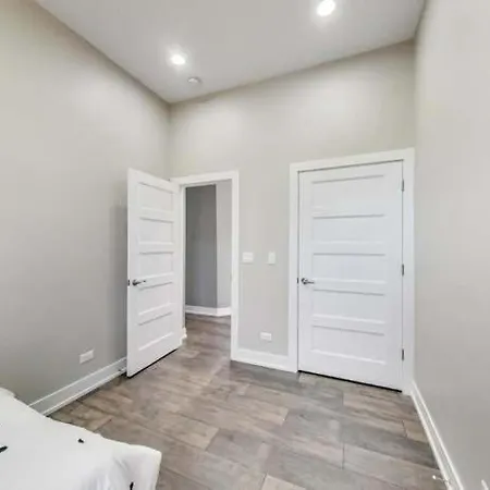 Apartment Luxury 3 Bedroom In Bronzeville Chicago