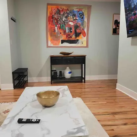 Modern Townhouse With Contemporary African Art Chicago