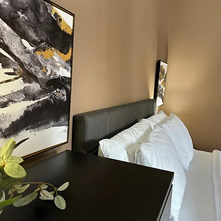 Comfy Flat By Foster Beach Downtown Uptown Chicago