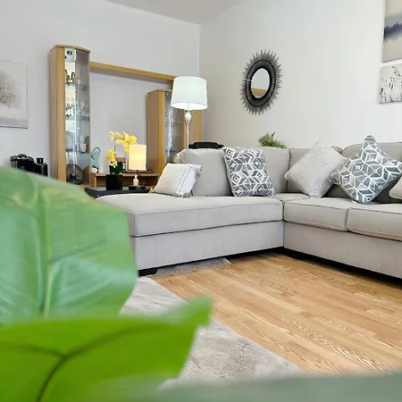 Comfy Flat By Foster Beach Downtown Uptown * Chicago