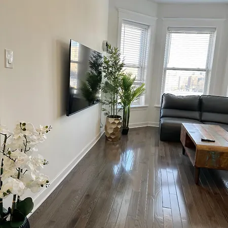 Apartment Comfy Flat By Foster Beach Uptown Downtown Chicago