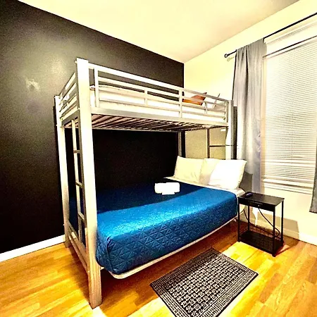 Hostel Stay Chicago *