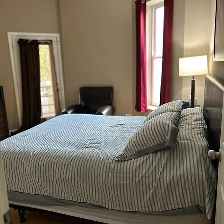 Homestay Luxury Bedroom One *