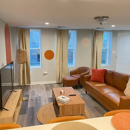 Spacious & Modern 3 Bedroom L Wi-fi L Free Parking L Hyde Park L * Chicago