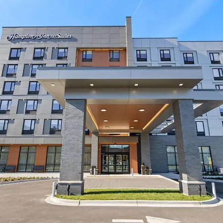 Hampton & Medical District Uic Hotel