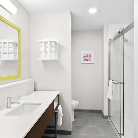 Hampton & Medical District Uic Hotel 3*