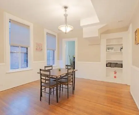 Chic & Cozy 4br In Lakeview Near Wrigley Field *
