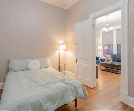 Chic & Cozy 4br In Lakeview Near Wrigley Field * Chicago