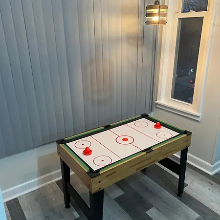 Apartment Stylish 3bedroom Aparment W Games & Free Parking