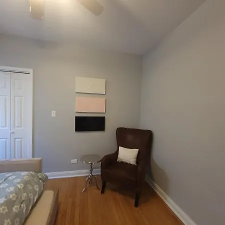 Beautiful Big 3 Bedroom Quiet Near Downtown