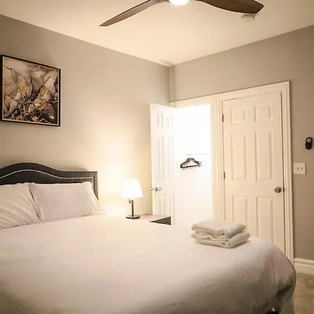 Gorgeous 4bdr In Chicago,15mins From Dwtn Apartment *