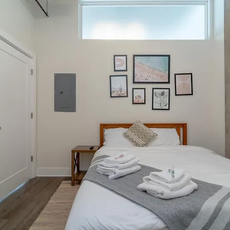 Slumber - Mccormick 3* Chicago