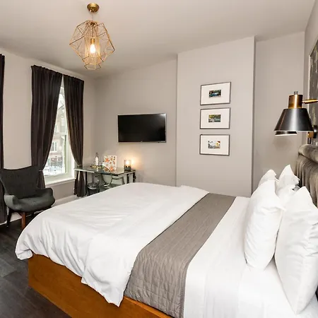 Wicker Park Bed & Breakfast