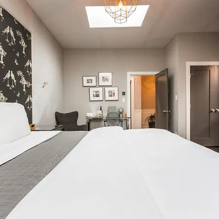 Wicker Park Bed & Breakfast 3*