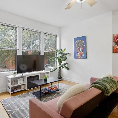 Apartment Modern 3br Retreat Hyde Park Comfort & Style *