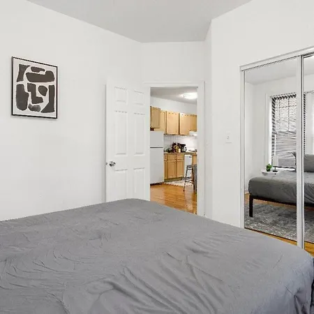 Modern 3br Retreat Hyde Park Comfort & Style *