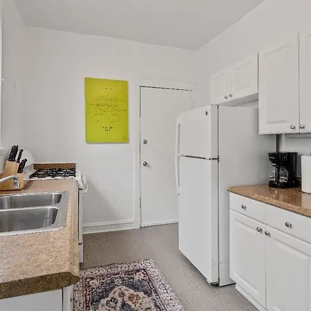 Charming 3br Escape In The Heart Of Hyde Park * Chicago