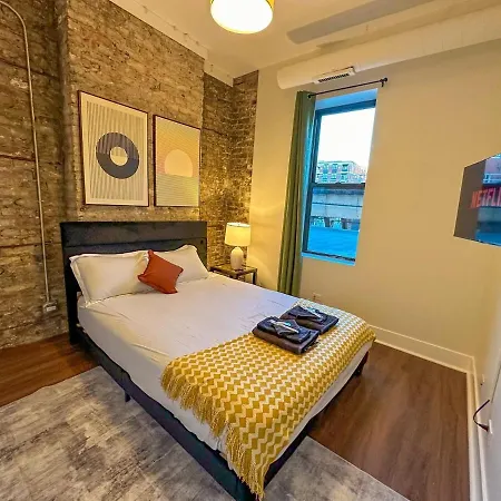Apartment Spacious 420 Friendly 3br In South Loop Near Mccormick Place, Grant Park And Soldier Field With Optional Parking
