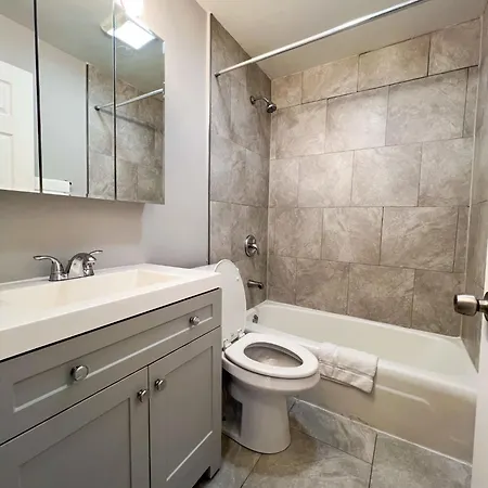 Stylish Sleeps 6 1 Free Parking * Chicago