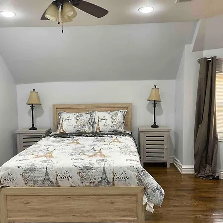 Woodlawn Oasis Holiday home Chicago